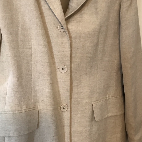 Casual Corner Light Beige Linen Blazer with shoulder pads - Picture 5 of 6
